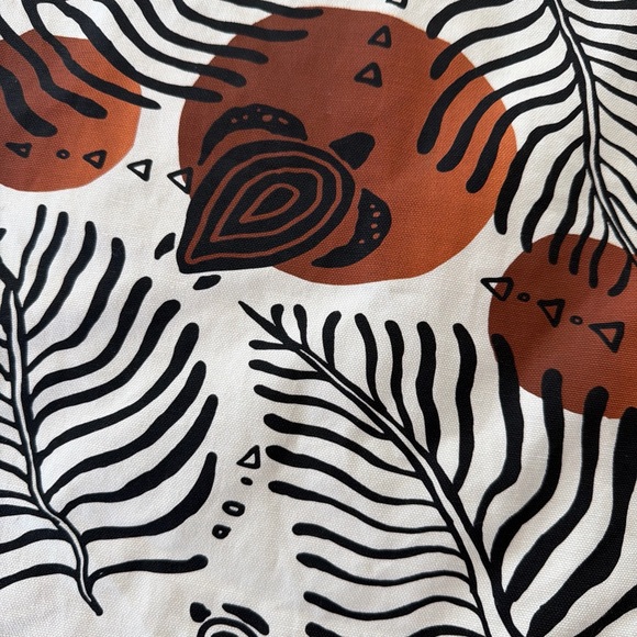 Sand Cloud Retro Turtles Everyday Tote in white organic cotton canvas. NWOT - Picture 4 of 9